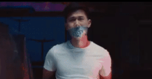 Amber hôn bạn diễn đắm đuối-2