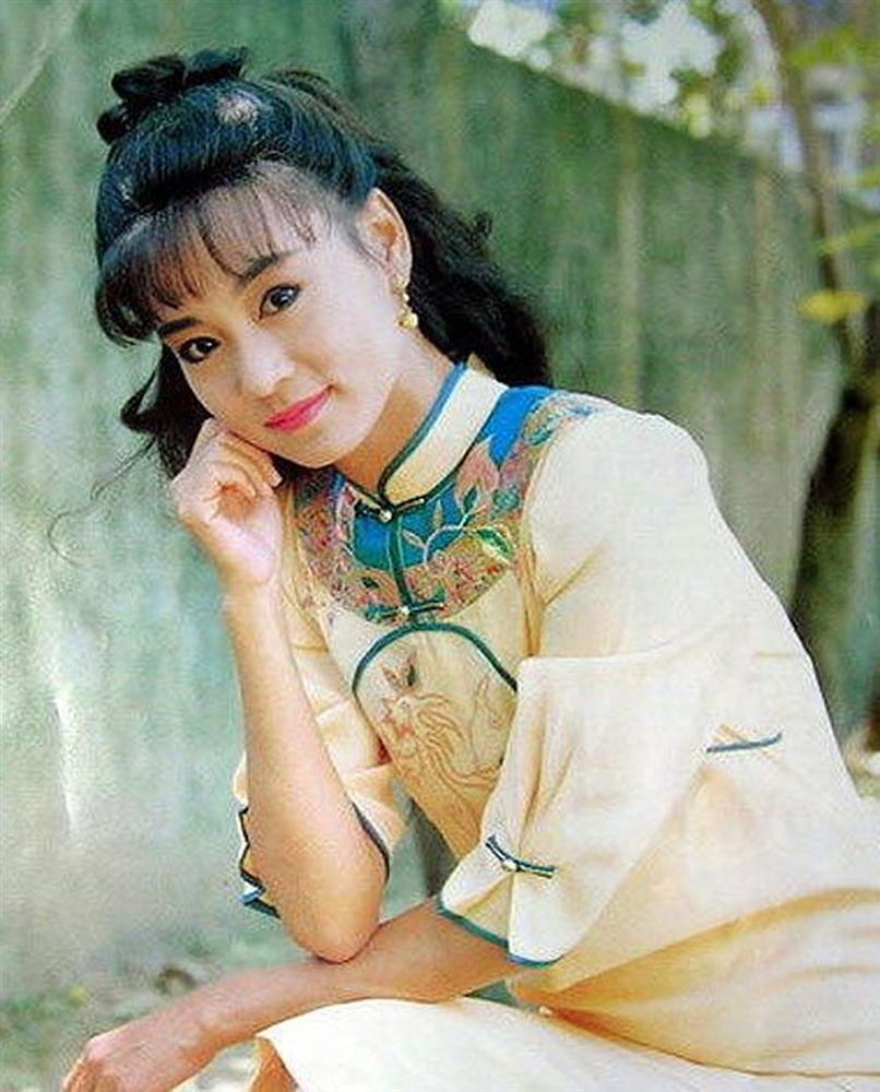 Nhan sắc thời trẻ của mỹ nhân phim Quỳnh Dao bị mang tiếng giết chồng-4