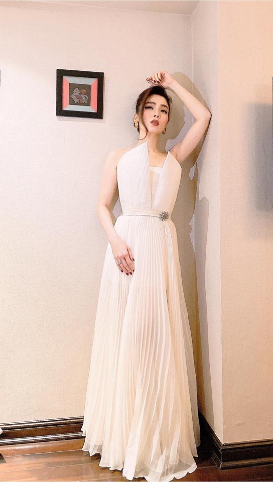 Nhã Phương liên tiếp gây thương nhớ với đầm trắng - Minh Hằng là khách mời mặc đẹp nhất đám cưới Đông Nhi-8