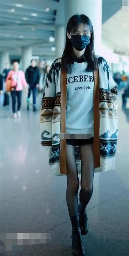 Hết hồn với đôi chân khẳng khiu như que củi của nữ thần thanh xuân Trịnh Sảng-6