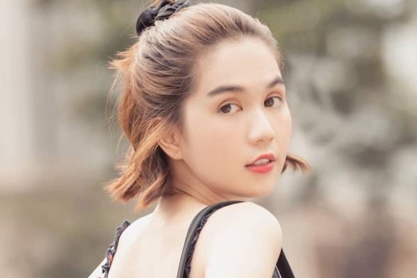 Dù không biết gì về đá bóng, Ngọc Trinh bất ngờ đứng ra bênh vực Công Phượng-4