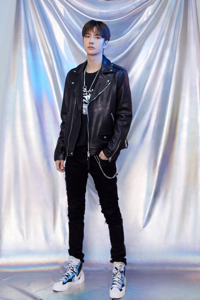 Fan phát hiện Tiêu Chiến và Vương Nhất Bác nhiều lần mặc đụng hàng-15