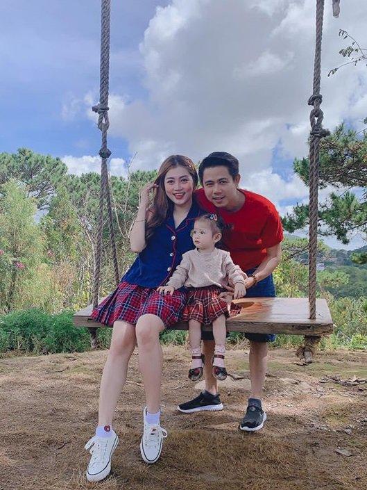 Uống nhầm 1 ánh mắt, 8X góp gạo nuôi suốt 10 năm, chờ vợ hóa hotgirl rước về nhà-1