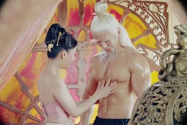 Bật mí những đồ bảo hộ không ngờ của sao khi đóng cảnh 18+-6