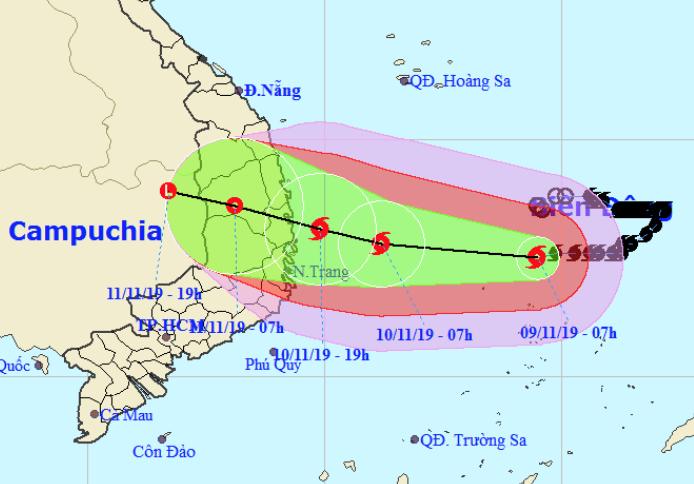 Bão số 6 đổ bộ rạng sáng 11/11, miền Trung mưa lớn-2