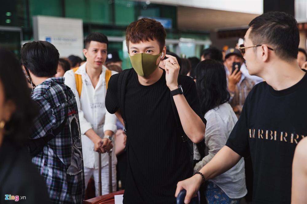 Khổng Tú Quỳnh chạm mặt Ngô Kiến Huy khi tới lễ cưới Đông Nhi-2