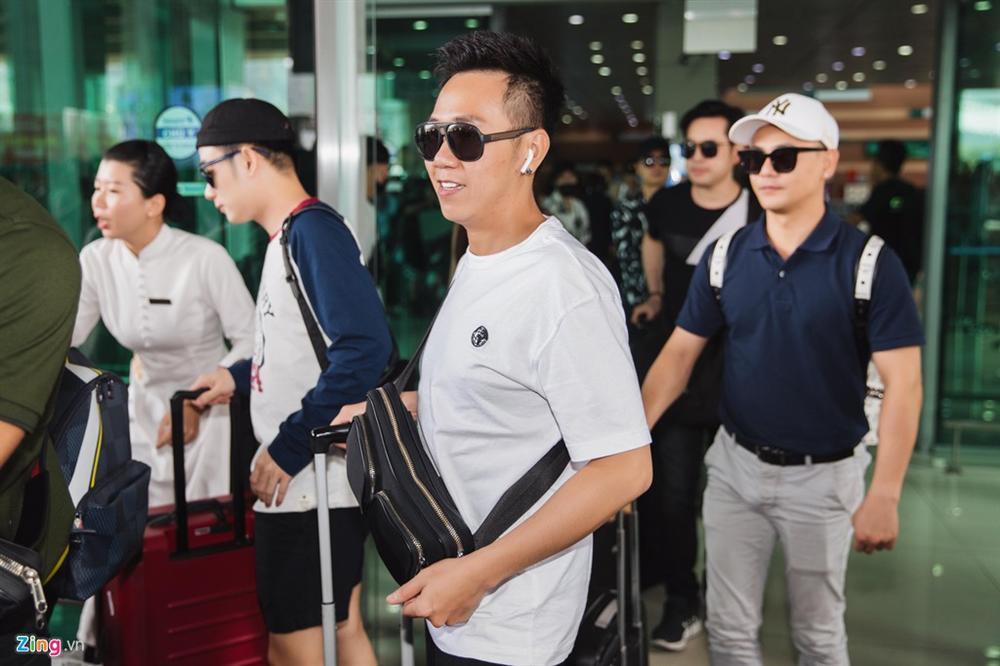 Khổng Tú Quỳnh chạm mặt Ngô Kiến Huy khi tới lễ cưới Đông Nhi-3