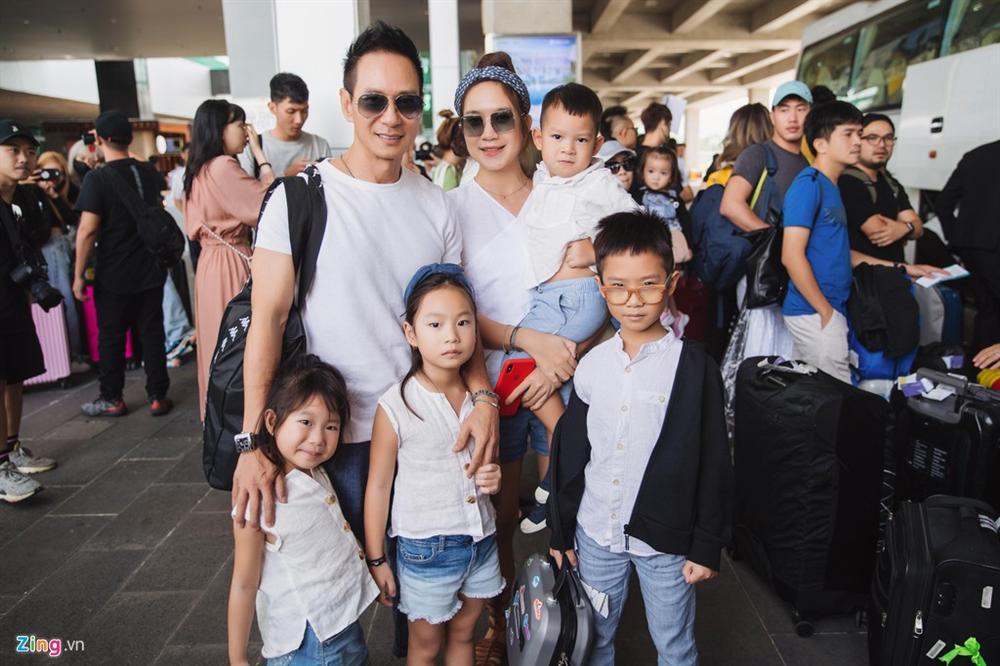 Khổng Tú Quỳnh chạm mặt Ngô Kiến Huy khi tới lễ cưới Đông Nhi-6