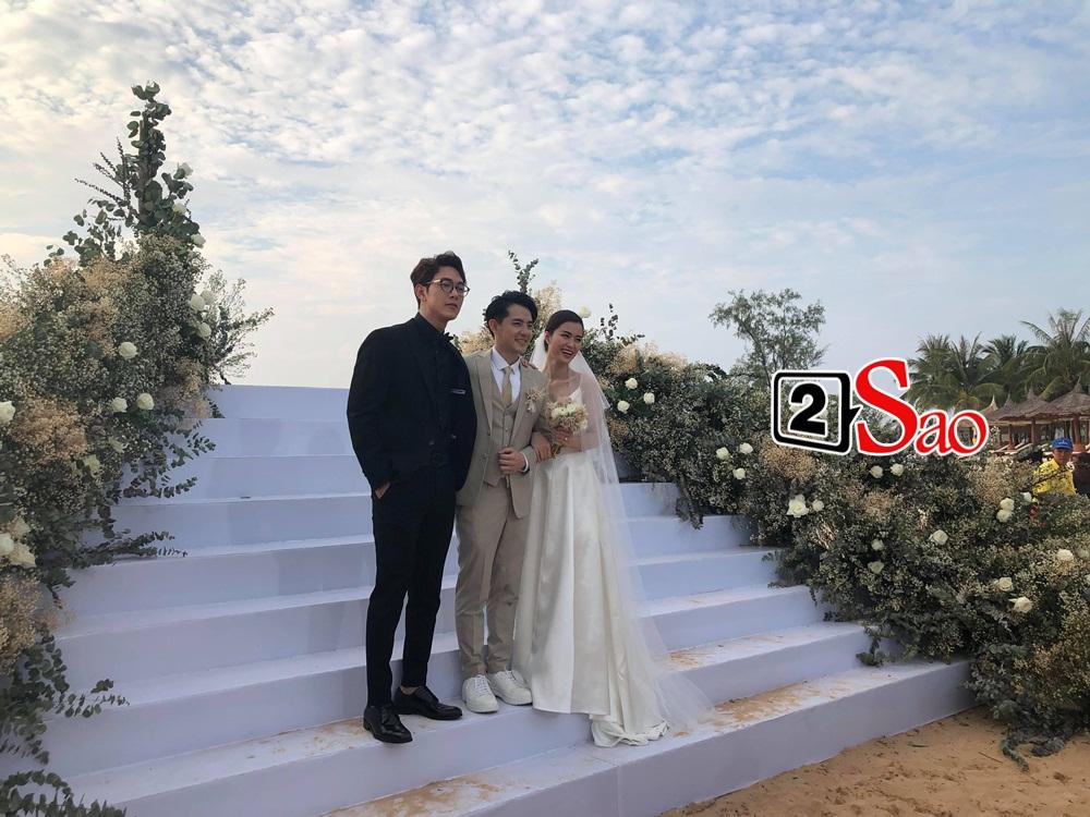 Đông Nhi - Ông Cao Thắng hân hoan đón khách-2