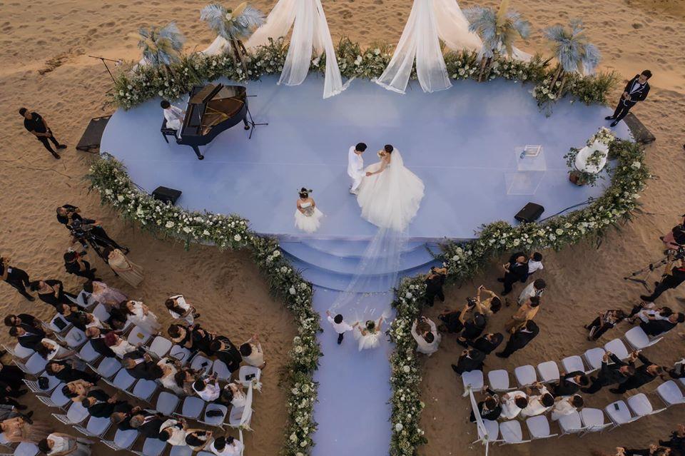 Chiêm ngưỡng toàn bộ 10 váy cưới đẹp xuất sắc biến Đông Nhi thành công chúa cổ tích trong siêu đám cưới-8