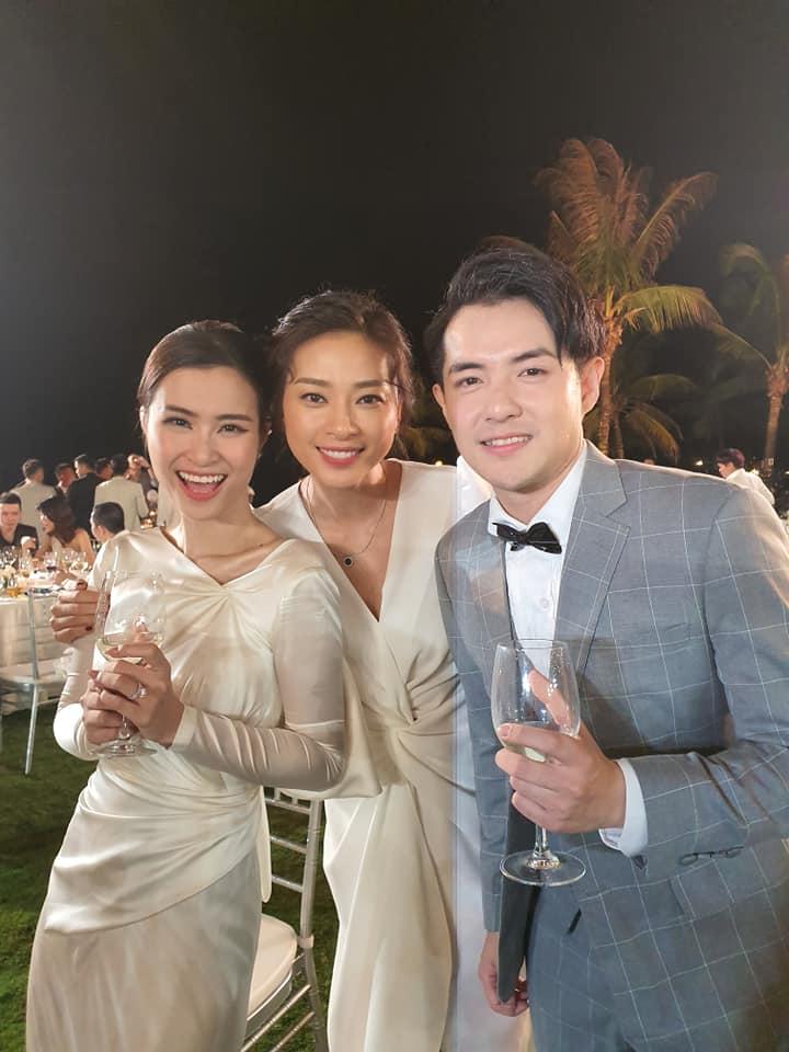 Lầy như sao Việt dự đám cưới Đông Nhi: Ngô Kiến Huy đá xéo cô dâu, Thu Minh tưởng mình là nhân vật chính-4