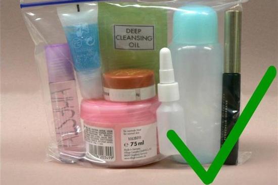 Lý do hành khách bị hạn chế mang chất lỏng lên máy bay