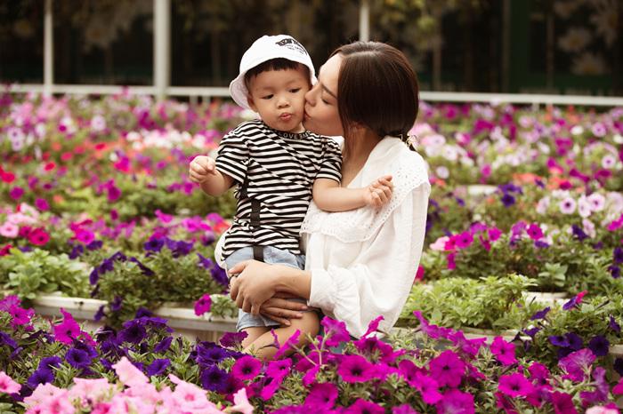 Dương Cẩm Lynh chạnh lòng khi con trai muốn đầy đủ bố mẹ-4