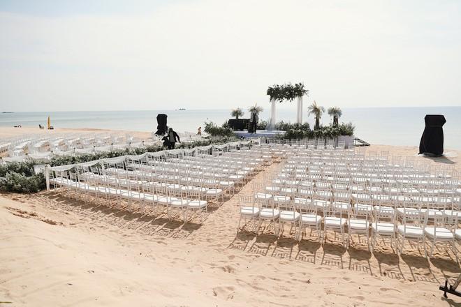 Hai lễ cưới xa hoa bậc nhất showbiz Việt năm 2019-12