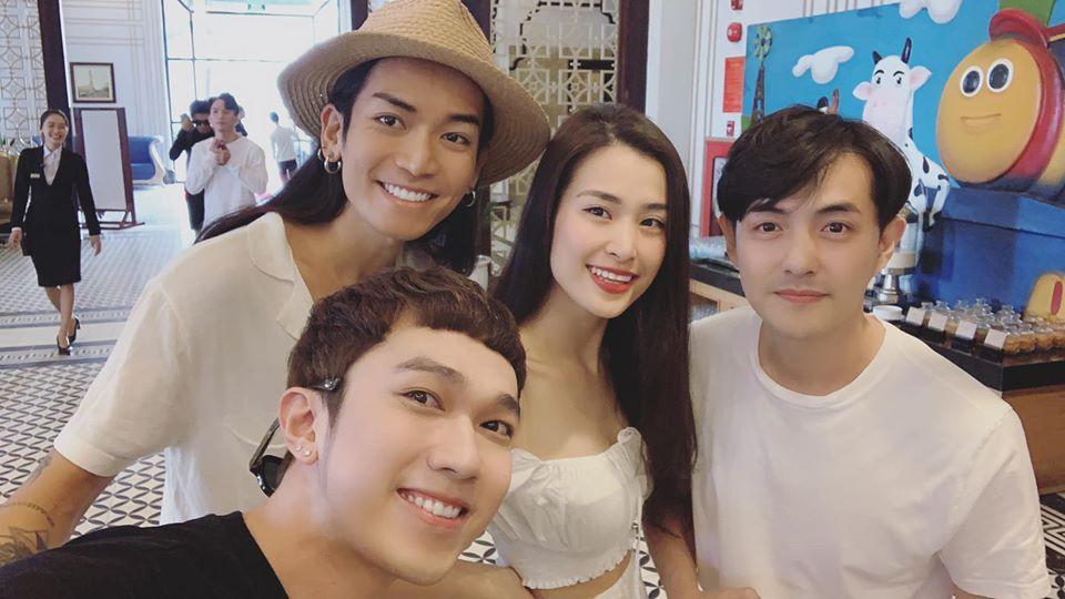 Đông Nhi - Ông Cao Thắng xuất hiện sau đám cưới thế kỷ: Thần thái tươi như hoa dù hôm qua quẩy banh nóc-2