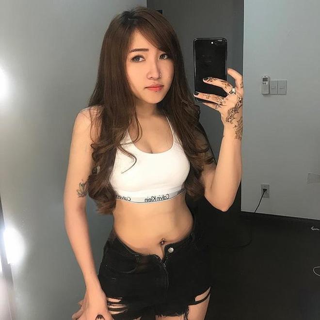 Mặc đồ gym đến dự đám hỏi bạn thân, hotgirl đình đám mạng xã hội Việt làm người xem tranh cãi gắt-2