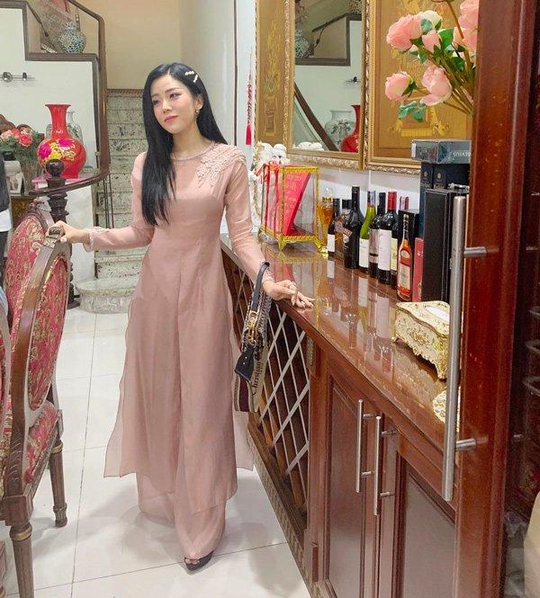 Tham dự đám cưới anh trai, em gái Ông Cao Thắng làm bộ nail đầy ý nghĩa-3