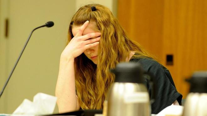 Nữ diễn viên phim kinh dị bắn chết cậu như trong phim-2