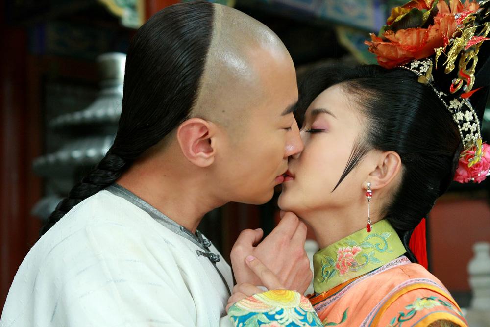 Triệu Lệ Dĩnh, Dương Tử và dàn mỹ nhân Hoa ngữ dành nụ hôn đầu trên màn ảnh cho ai?-5