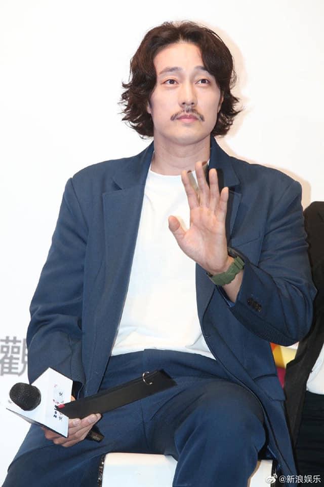 Nam thần Giày thủy tinh So Ji Sub khiến khán giả giật mình với hình ảnh tăng cân, xuống sắc không ngờ-7