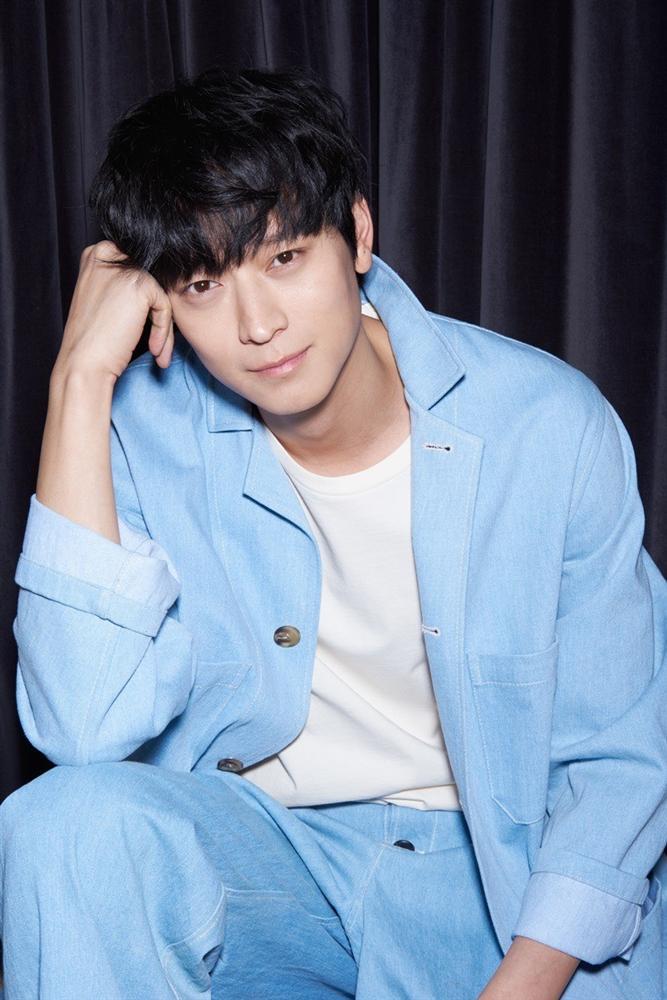 Những mỹ nam Hàn phát tướng, tóc dài thượt khiến người hâm mộ hết hồn-4