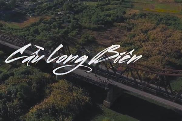 Đồng cỏ lau dưới chân núi Sơn Trà hút giới trẻ-1