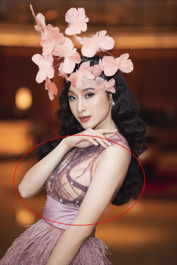 Lần đầu Hari Won đụng hàng Angela Phương Trinh: Cả hai cùng mất điểm vì lộ mút ngực-5