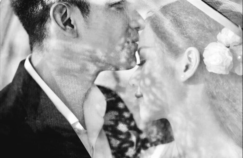 Sau gần 5 năm làm vợ thiếu gia, Tâm Tít lần đầu tiên chịu khoe ảnh cưới ngập cảnh nóng-4