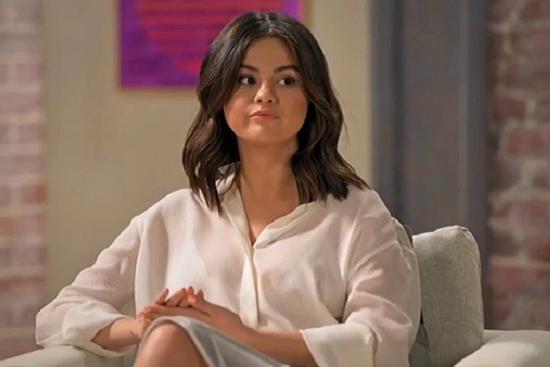 Selena Gomez buồn vì bị chê béo