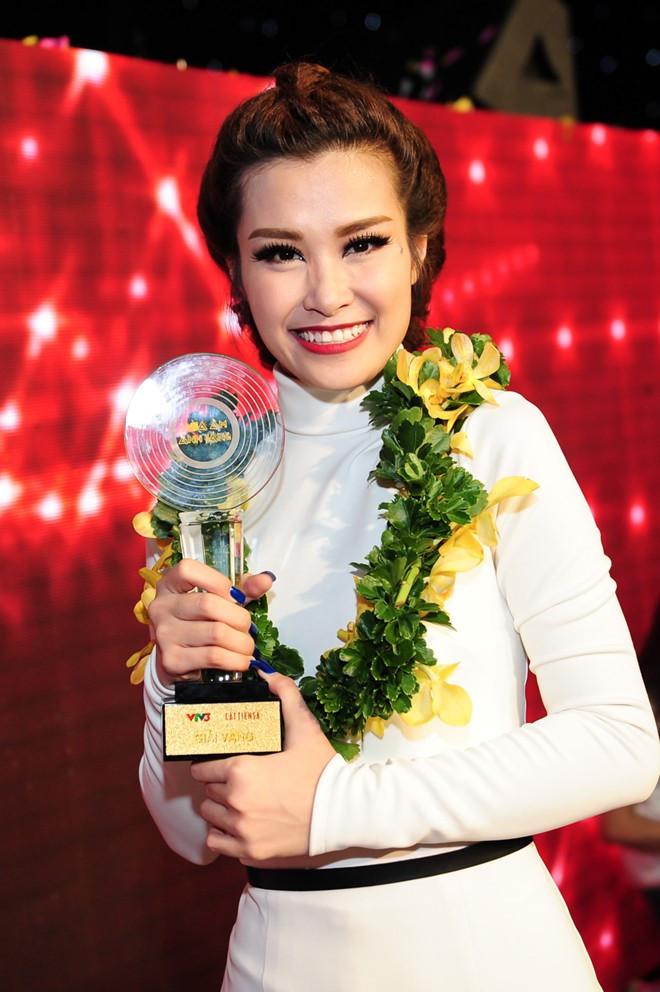 Đông Nhi - Bảo Thy: 2 công chúa teen pop cùng tuổi, nổi tiếng cùng thời, lấy chồng cùng lúc-3