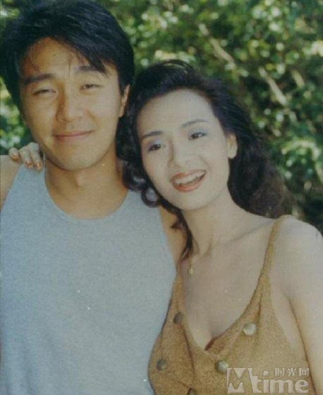 Nữ thần phim 18+ là người tình màn ảnh bốc lửa nhất của Châu Tinh Trì giờ ra sao?-11