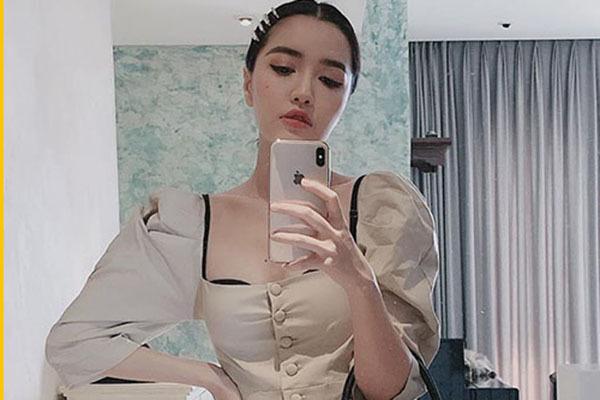 Pha tạo dáng phản cảm để đời và những lần lộ nội y kém duyên của Bích Phương-4