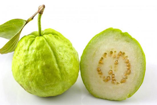 Bật mí cách chọn ổi thơm ngon giòn sần sật không bị chát