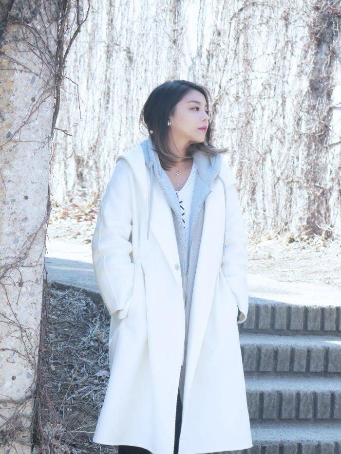 Ailee hí hửng khoe ảnh ở Đà Nẵng, mê mệt trái cây Việt Nam-1