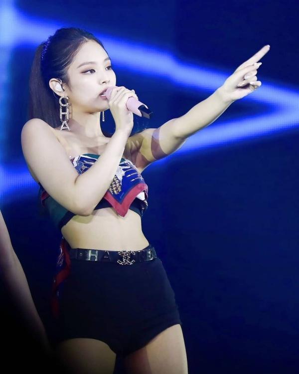 Được gọi là G-Dragon phiên bản nữ, Jennie gây sốc: Tôi muốn xứng đáng với danh hiệu này-2