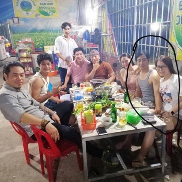 Cô gái chụp ảnh cùng nam diễn viên Thanh Bình tung tin nhắn minh oan-1
