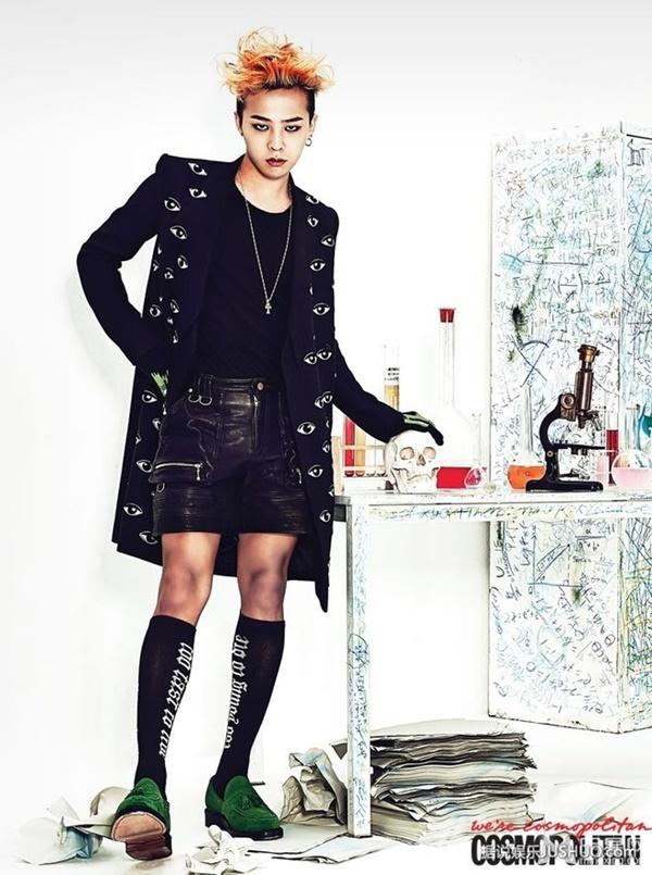 G-Dragon luôn được khen dù mặc váy dài hay quần áo khó hiểu-9