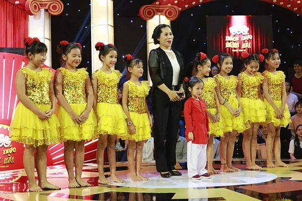 Cô bé 9 tuổi chửi xối xả khiến Trấn Thành – Trường Giang không kịp vuốt mặt tại Thách Thức Danh Hài-4