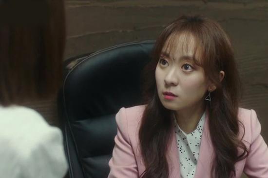 Mẹ chồng gọi đi đánh ghen, tôi lật đật chạy đến thấy bóng người quen trên giường