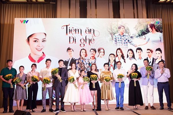 Dương Cẩm Lynh: Huỳnh Anh hôn rất giỏi, một đúp ăn ngay-1