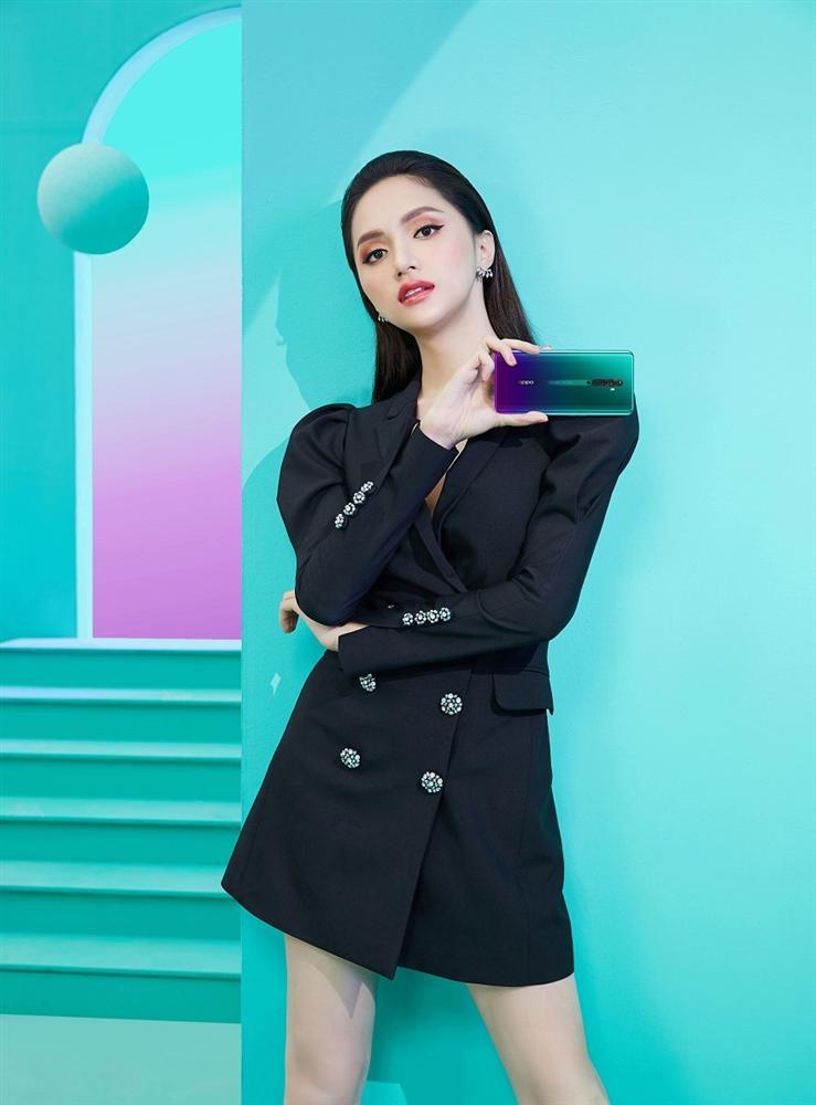 Hoàng Thùy - Hương Giang chuẩn bị đọ sắc trong dự án mới?-1