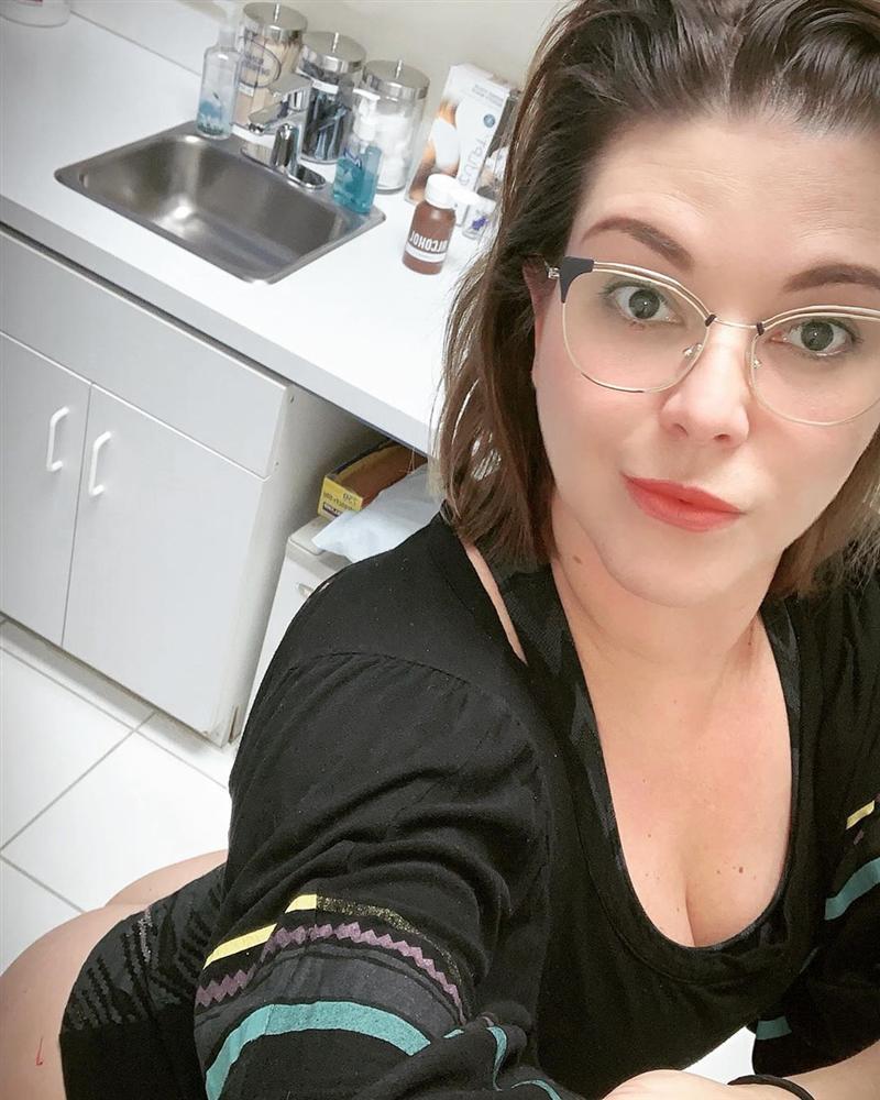 Bản tin Hoa hậu Hoàn vũ 14/11: Khán giả quốc tế nửa khen nửa chê quốc phục của Hoàng Thùy-5