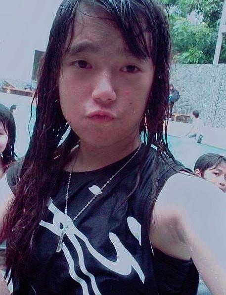 Cô gái 17 tuổi làm HLV thể hình, kiếm 20 triệu đồng/tháng-1