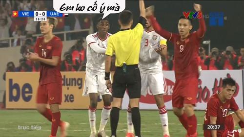 Bộ ảnh chế Tiến Linh nã đại bác giúp Việt Nam hạ UAE làm CĐV cười tít mắt-8