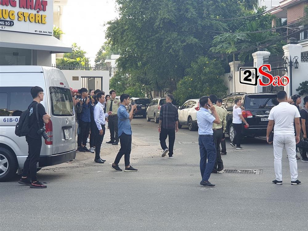 Điểm lạ trong lễ cưới Bảo Thy: Cô dâu chú rể không chung bước, liên tục người đi trước - kẻ bước sau-2