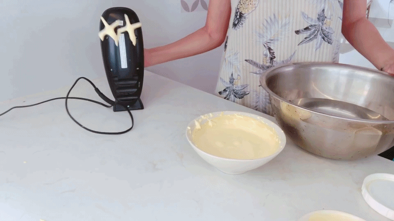 Học ca sĩ Thủy Tiên cách pha cà phê trứng chuẩn 10 ngon đẹp hết mức-4