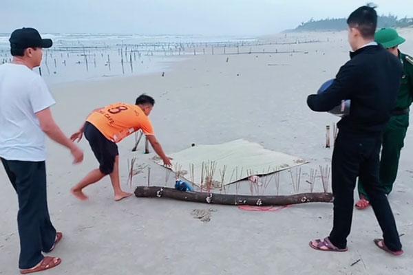 Phát hiện thi thể không đầu, chết bất thường ở bờ biển Quảng Nam-1