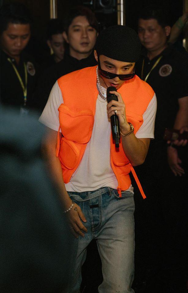 Anh Đức nhắc khéo Sơn Tùng kết bạn Facebook sau khi được đàn em dạy nhảy vũ điệu đau tay chuẩn bài-2