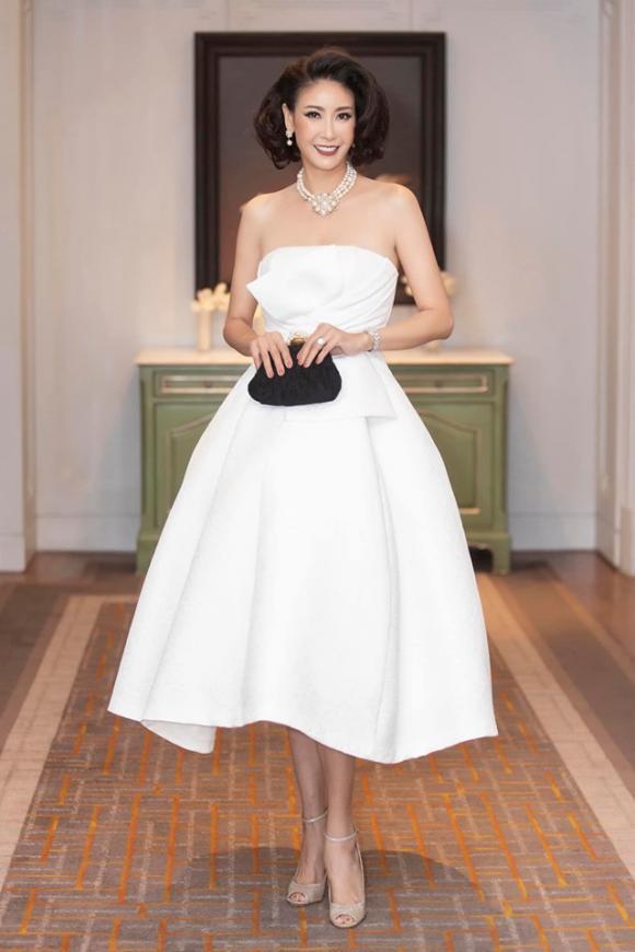 Midu xinh như mộng với đầm trắng - Hà Tăng diện cả cây đen kín bưng vẫn chiếm spotlight-9