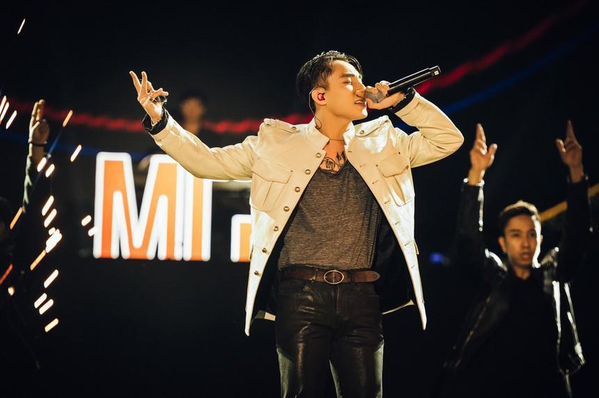 Sơn Tùng M-TP và 4 màn rap intro chất hơn nước cất thể hiện đẳng cấp ông hoàng sân khấu Vpop-1